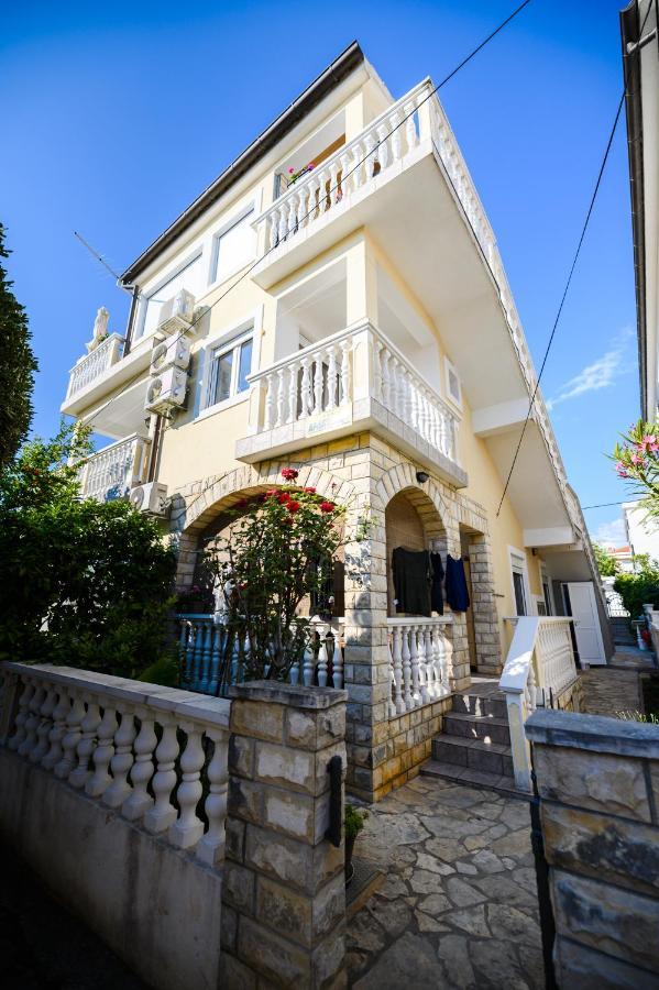 Apartmani Milka Zadar Exteriör bild